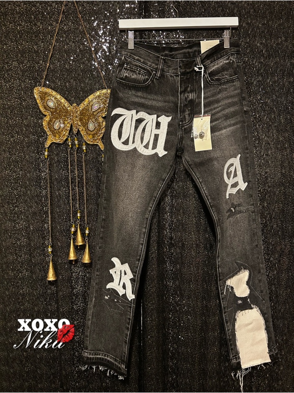 MNML Graphic Distressed Men’s Jeans - Size 29 Waist